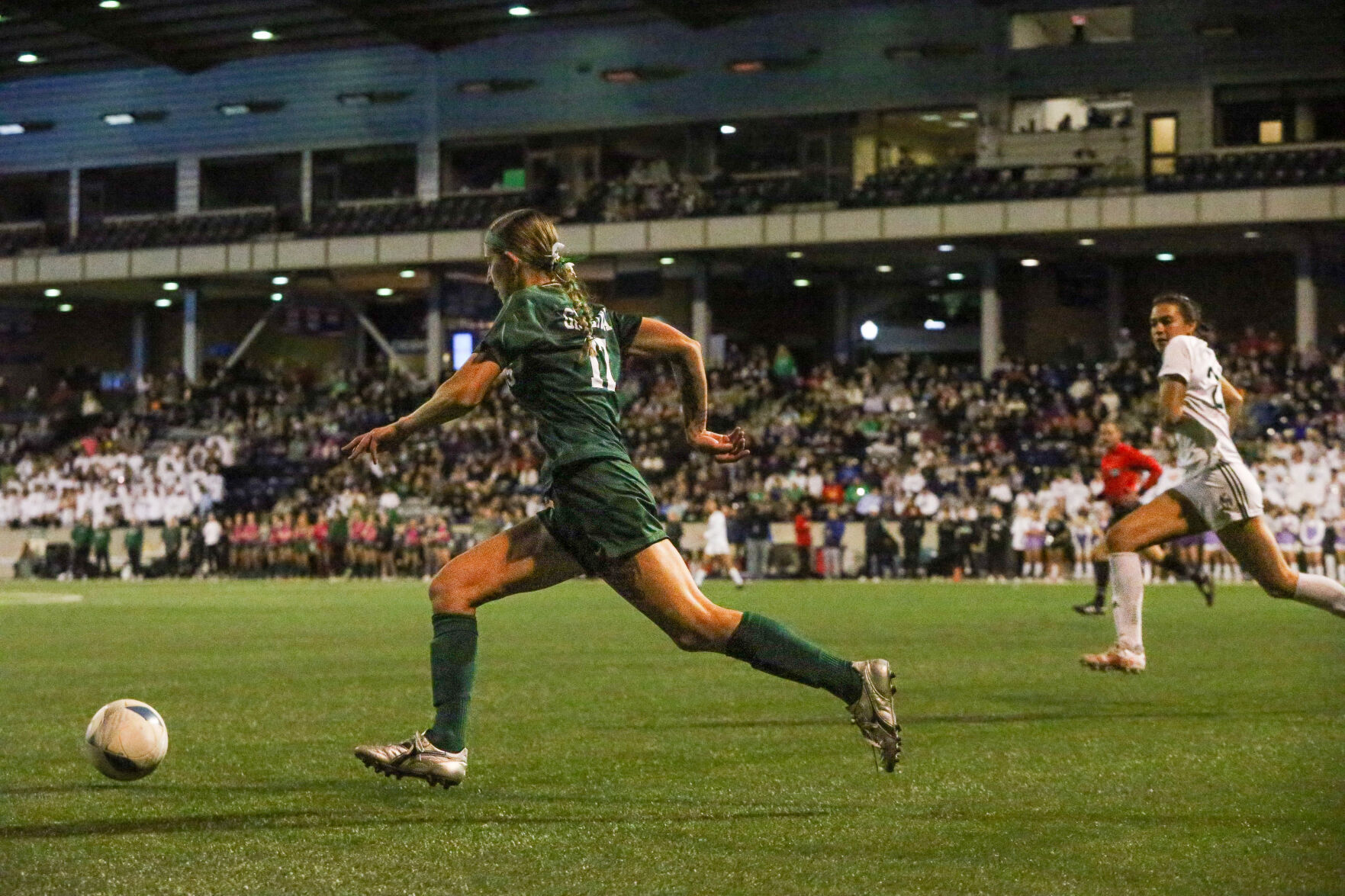 (𝑫) 𝑳𝑶𝑵𝑫𝑶𝑵 𝑫𝑬 𝑭𝑰𝑵𝑰, 𝑮𝑹𝑬𝑻𝑵𝑨